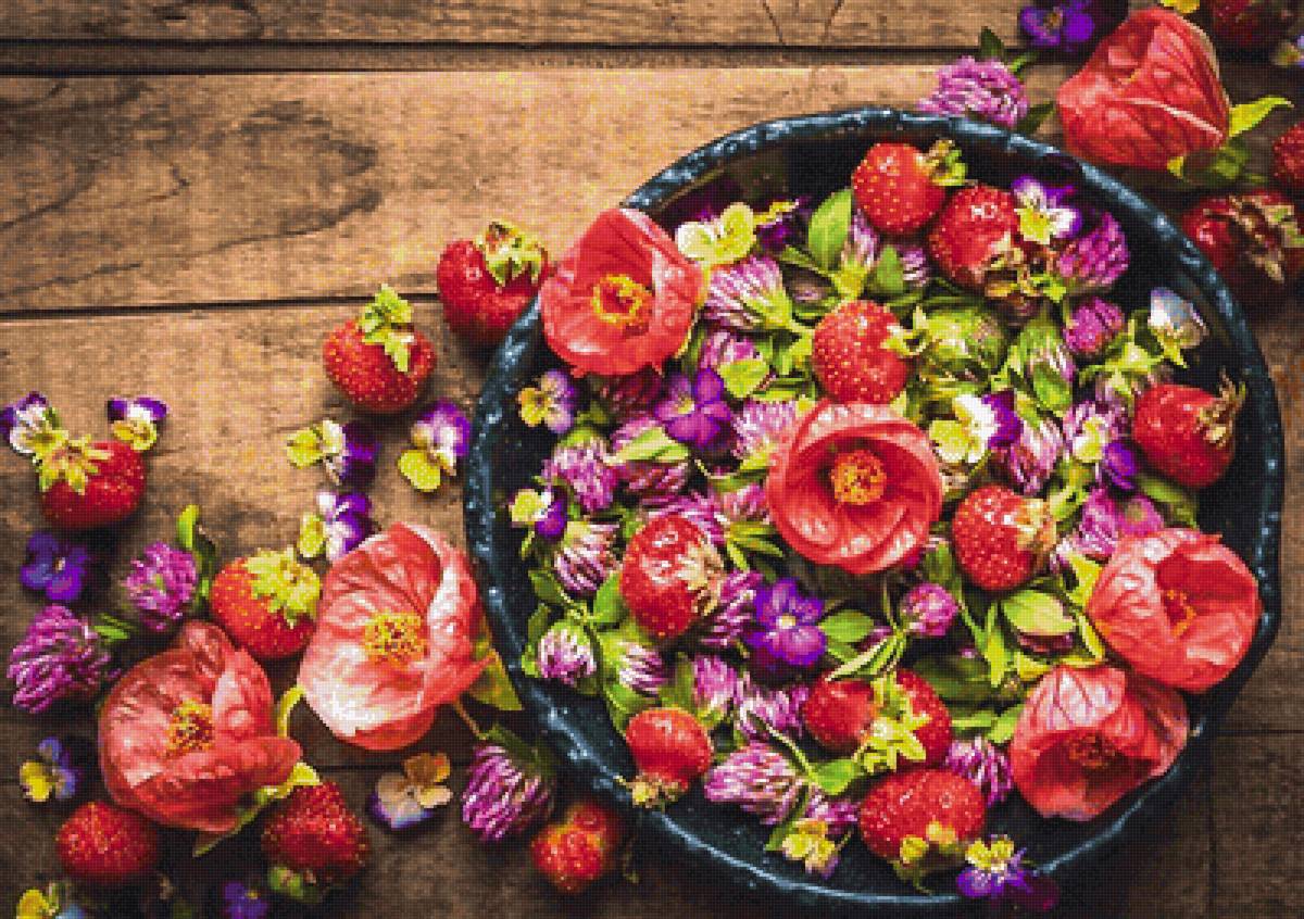 цветочный салат - клубника, цветы, салат - предпросмотр