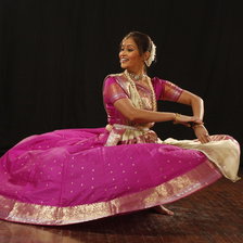 Схема вышивки «Малиновый вихрь»