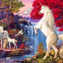 Единороги у водопада