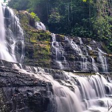 Схема вышивки «Merloquet Falls»