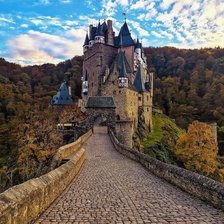 Схема вышивки «Замок»