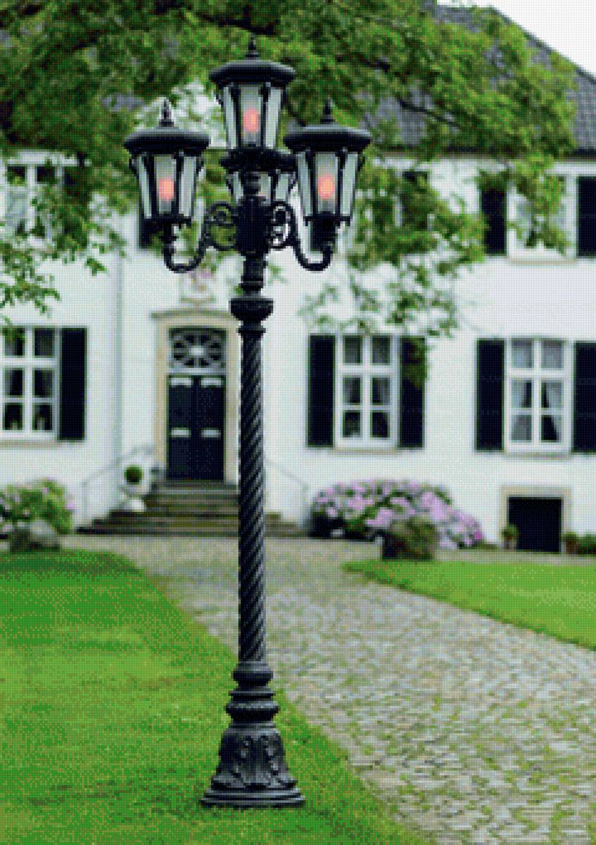 фонарь в саду - картина - предпросмотр