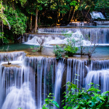 Схема вышивки «водопад в лесу»