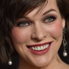 Схема вышивки «Мила Йовович»