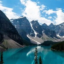 Lago en las montañas