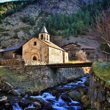 ermita a la vora del rio