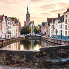 Схема вышивки «Город в Европе»