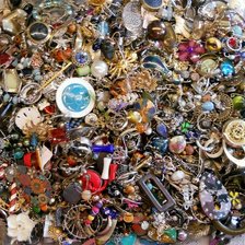 Схема вышивки «винтажные сокровища с аукциона»