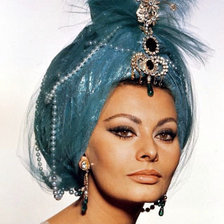 Схема вышивки «Софи Лорен»