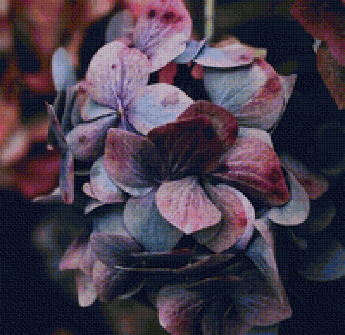 подушка гортензия - предпросмотр