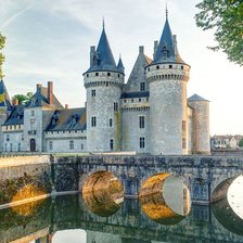 Схема вышивки «Замок Сюлли-Сюр-Луар»