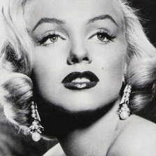 Схема вышивки «Мерлин Монро»