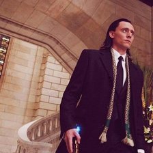 Схема вышивки «Том Хиддлстон в образе Локи»