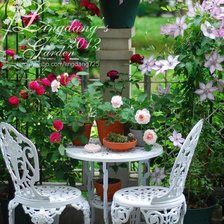 Схема вышивки «Уголок в саду»