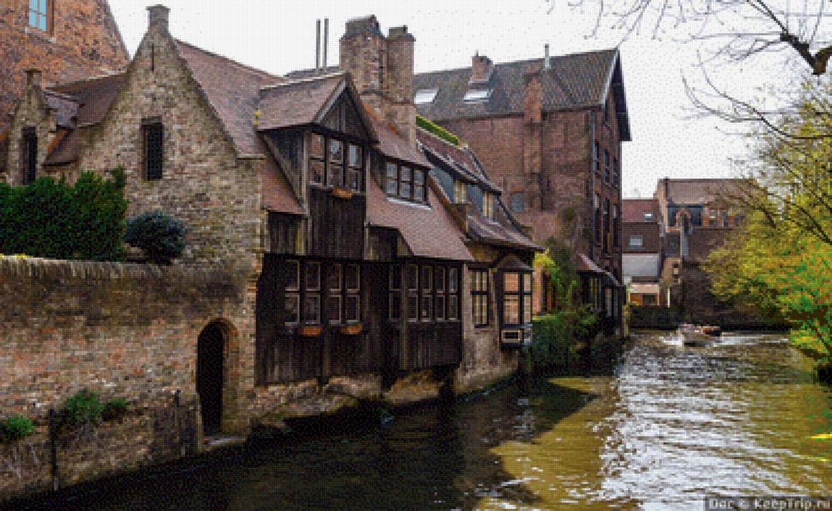 Старый город - город, канал - предпросмотр