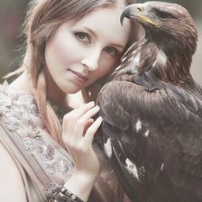 Схема вышивки «Девушка с ястребом»