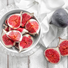 Схема вышивки «Белый натюрморт с инжиром»