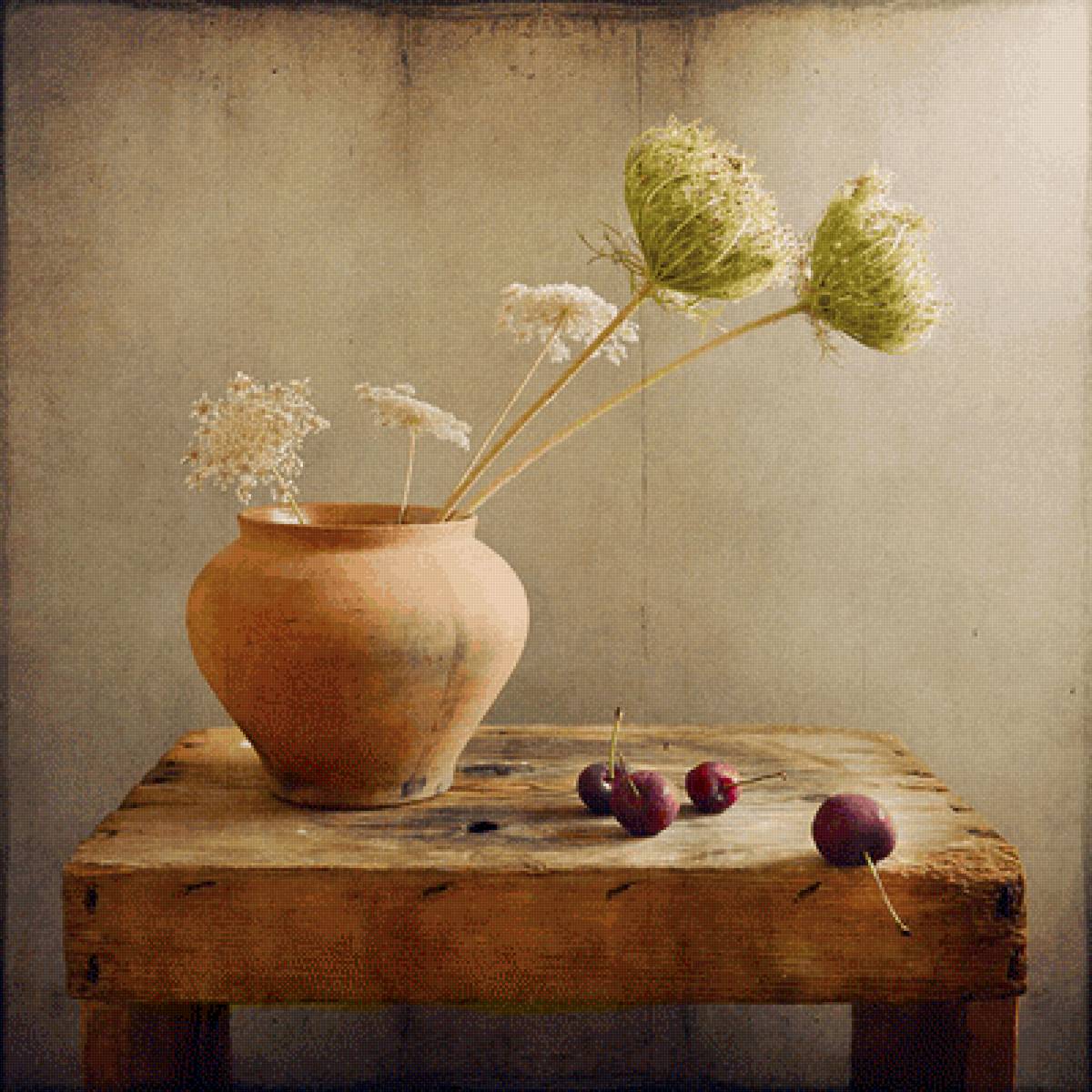 Натюрморт с вишнями - вишня, ваза, натюрморт - предпросмотр