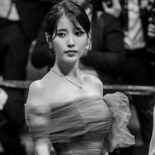 Схема вышивки «Iu на Каннском кинофестивале 2022»