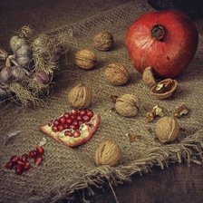 Схема вышивки «Гранат, орехи и чеснок»