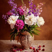 Схема вышивки «цветы и вишни»