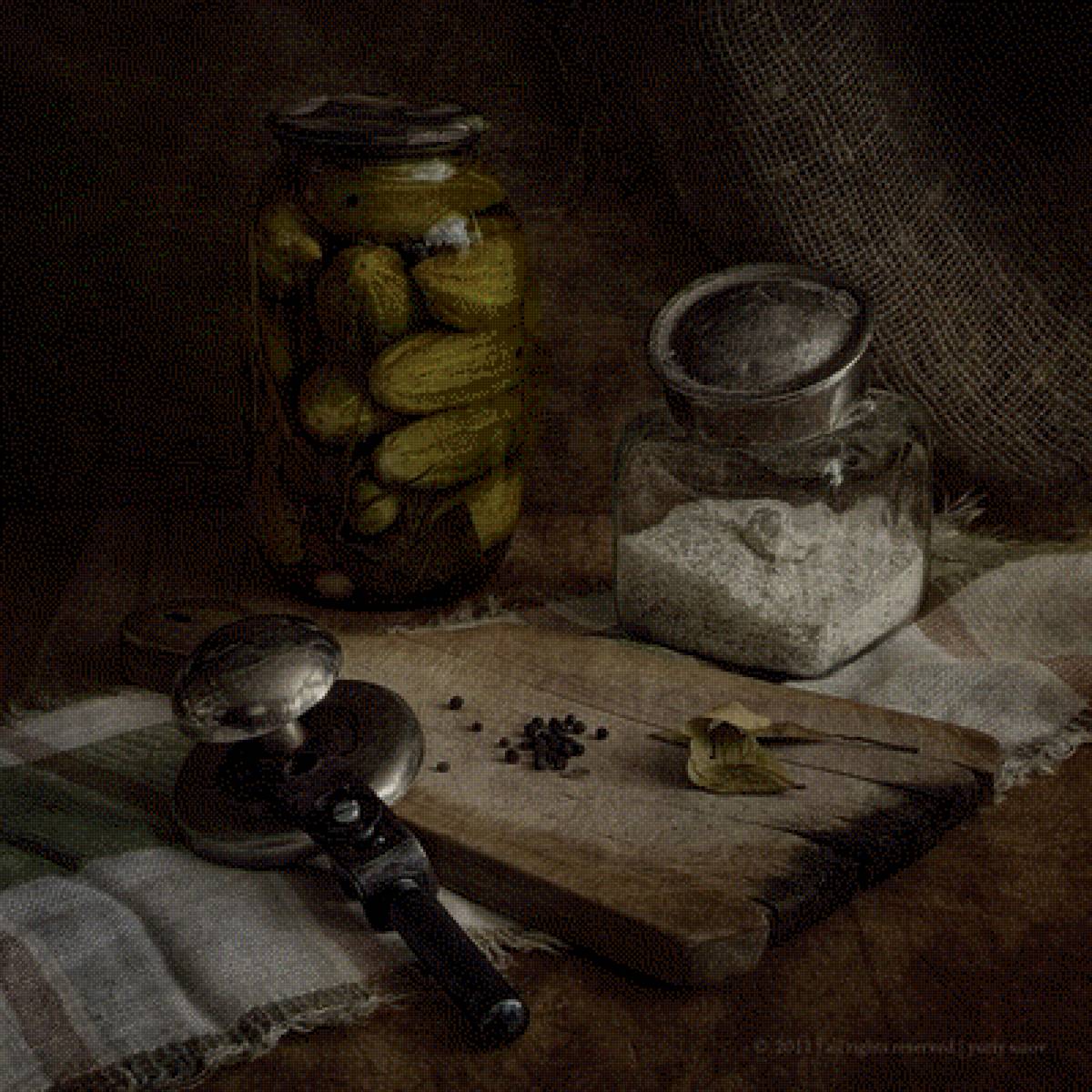 Засолка огурцов - натюрморт, огурцы - предпросмотр