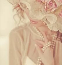 Схема вышивки «Дама в шляпе»