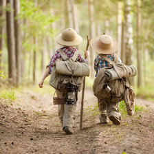 Схема вышивки «Юные туристы расширенная схема»