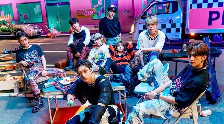 stray kids - оригинал