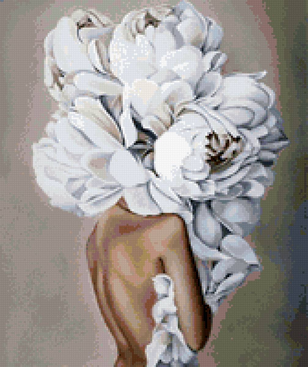 Девушка с цветами - предпросмотр