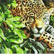 Схема вышивки «Лео в траве»