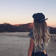 Схема вышивки «Девушка»