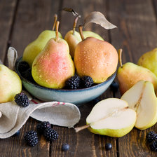 Схема вышивки «Груши с ежевикой»