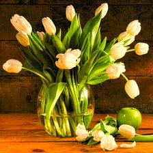 Схема вышивки «Тюльпаны в вазе»