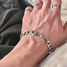 Схема вышивки «руки»