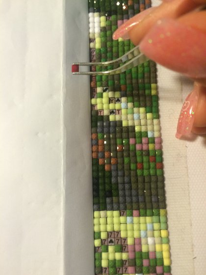 Этап процесса «Алмазная вышивка»