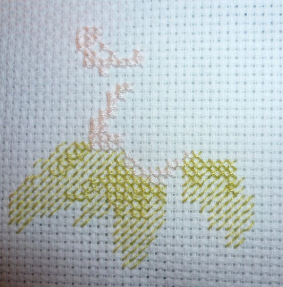 Этап процесса ««Павлиний глаз» (Чарівна Мить), мулине и бисер»