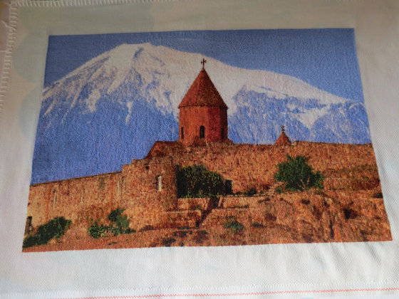 Этап процесса «Ноев ковчег и монастырь Хор-Вирап (Армения)»