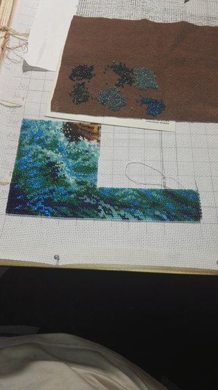 Этап процесса «Вышивка бисером "За мечтой" подарок брату»