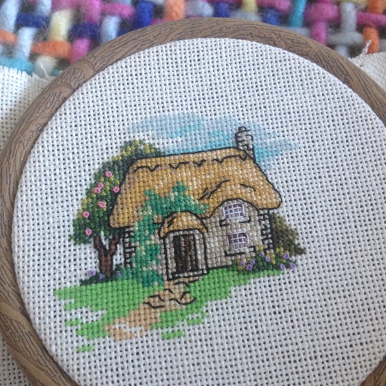 Этап процесса «Домик с соломенной крышей (2 из 5)»