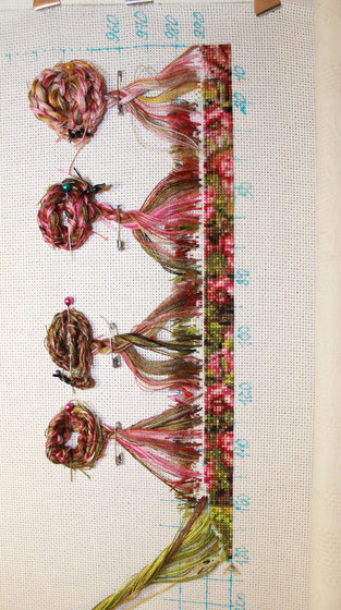 Этап процесса «A stich in Time (Время вышивать/Стежок во времени), Божена»