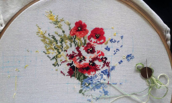 Этап процесса «Маковый букет от Чудесной Иглы. Перенабор в Кирова»