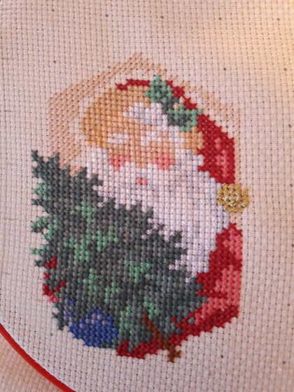 Этап процесса «Christmas Keepsake Ornaments  Dimensions»