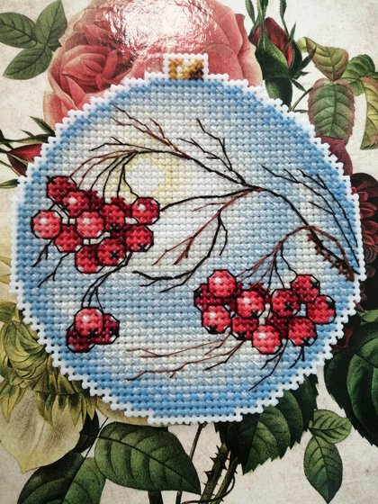 Этап процесса «М. П. Студия - Игрушки на пластиковой канве.»