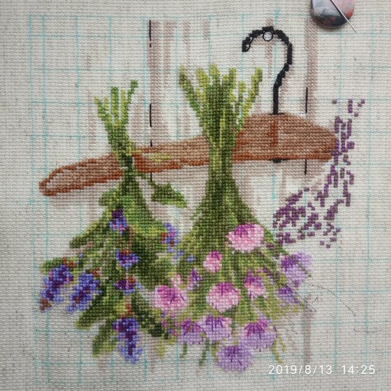 Этап процесса «Пряные травы Риолис»