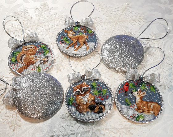 Этап процесса «Новогодние игрушки от Джанлинн.»