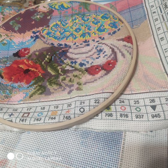 Этап процесса «Натюрморт маки и вишни»