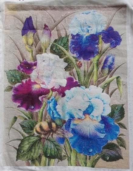 Этап процесса «Ирисы с пчелой»