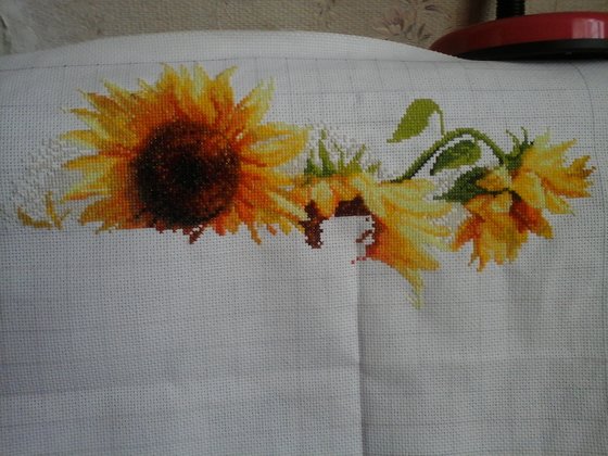 Этап процесса «Подсолнухи в вазе»