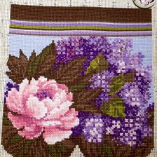 Процесс «Очечник от Риолиса, вышивка шерстью»